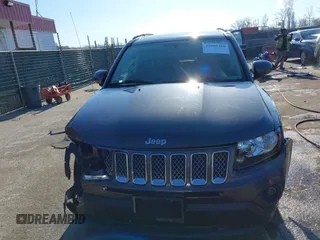 2015 Jeep Compass Latitude z VIN 1C4NJDEBXFD217691, wystawiony jako IAAI lot #41650350 z przebiegiem 68 366 mil mil oraz . Historia ofert i sprzedaży dostępna na DreamBid. Obrazek 12.