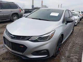 2018 Chevrolet Cruze LT with VIN 1G1BE5SM9J7199736, listed as a IAAI auction lot 41670373 with NaN miles. Bid and sale history available at carsss.com. Image 17.