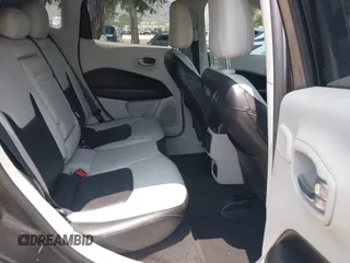 2018 Jeep Compass Limited with VIN 3C4NJCCB5JT253420, listed as a IAAI auction lot 42443809 with 98,057 mi miles and . Bid and sale history available at DreamBid. Image 8.