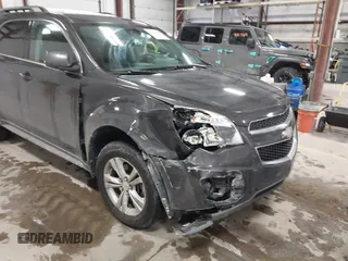 2015 Chevrolet Equinox LT z VIN 2GNALBEK7F6296532, wystawiony jako IAAI lot #41424368 z przebiegiem 152 174 mil mil oraz . Historia ofert i sprzedaży dostępna na DreamBid. Obrazek 6.