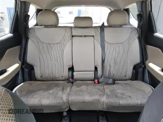 2019 Hyundai Santa Fe SE z VIN 5NMS23ADXKH084868, wystawiony jako Copart lot #60261855 z przebiegiem 137 843 mil mil oraz Czysty tytuł • Clean title. Historia ofert i sprzedaży dostępna na DreamBid. Obrazek 10.
