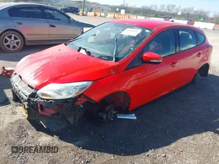 2014 Ford Focus SE with VIN 1FADP3K2XEL462753, listed as a IAAI auction lot 41880695 with 195,569 mi miles. Bid and sale history available at carsss.com. Image 2.