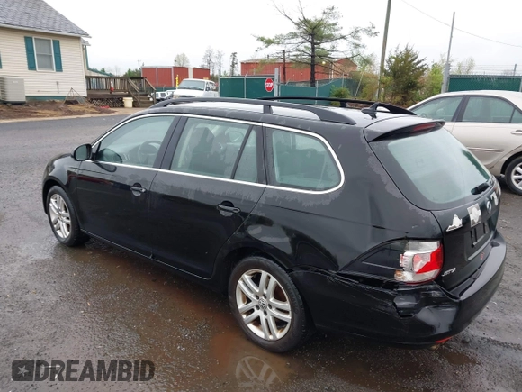 2014 Volkswagen Jetta SportWagen TDI with VIN 3VWML7AJ4EM611160, listed as a IAAI auction lot 41908412 with 149,267 mi miles. Bid and sale history available at carsss.com. Image 3.