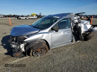 2018 Subaru Impreza with VIN 4S3GTAA65J1733770, listed as a Copart auction lot 86773214 with 57,581 mi miles and Salvage Title. Bid and sale history available at carsss.com. Image 1.