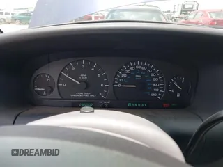 2000 Dodge Grand Caravan z VIN 1B4GP54G0YB702783, wystawiony jako IAAI lot #42447313 z przebiegiem 285 002 mil mil oraz . Historia ofert i sprzedaży dostępna na DreamBid. Obrazek 7.