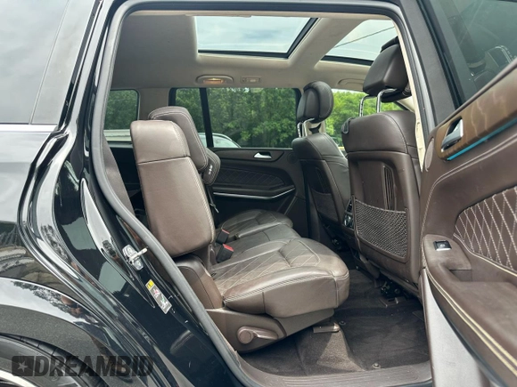 2019 Mercedes-Benz GLS 550 with VIN 4JGDF7DE2KB207961, listed as a Copart auction lot 63635565 with 85,792 mi miles and Clean title. Bid and sale history available at DreamBid. Image 5.