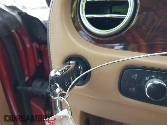 2007 Bentley Continental GT с VIN SCBDR33W87C049953, выставлен на аукционе IAAI как лот 42077307 с пробегом Не указан миль и . История ставок и продаж доступна на DreamBid. Изображение 11.