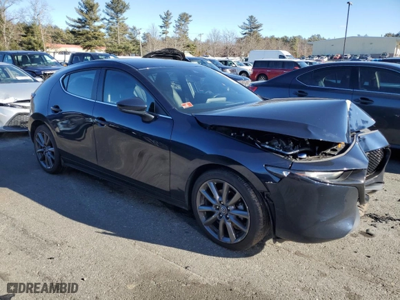 2021 Mazda Mazda3 Hatchback Select with VIN JM1BPBKL4M1346396, listed as a Copart auction lot 41440305 with 0 mi miles and Salvage Title. Bid and sale history available at carsss.com. Image 4.