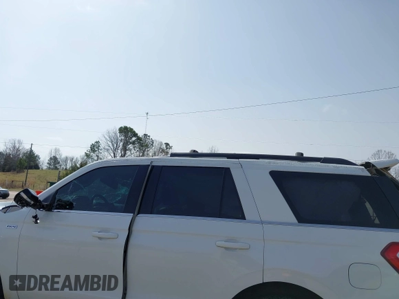 2021 Ford Expedition XLT with VIN 1FMJU1JT3MEA73083, listed as a IAAI auction lot 41770937 with 40,588 mi miles and . Bid and sale history available at DreamBid. Image 18.