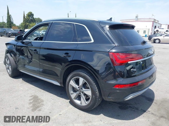 2023 Audi Q5 Premium with VIN WA1ABAFY2P2132364, listed as a IAAI auction lot 42272904 with 20,326 mi miles and . Bid and sale history available at DreamBid. Image 3.
