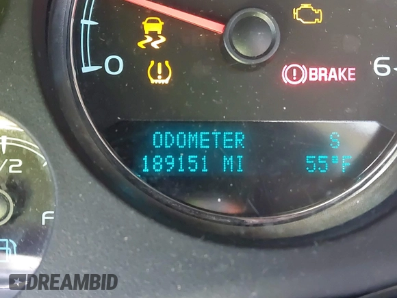 2014 Chevrolet Tahoe LT z VIN 1GNSCBE02ER181908, wystawiony jako IAAI lot #41628601 z przebiegiem 189 151 mil mil oraz . Historia ofert i sprzedaży dostępna na DreamBid. Obrazek 15.