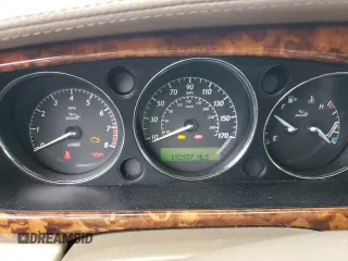 2006 Jaguar XJ Vanden Plas with VIN SAJWA82B96SH00699, listed as a Copart auction lot 55290355 with 192,937 mi miles and Clean Title. Bid and sale history available at DreamBid. Image 9.