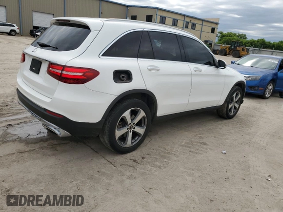 2019 Mercedes-Benz GLC 300 with VIN WDC0G4JB6KF506798, listed as a Copart auction lot 55617685 with 122,025 mi miles and Clean title. Bid and sale history available at DreamBid. Image 3.