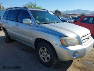 2007 Toyota Highlander with VIN JTEGD21A370167335, listed as a IAAI auction lot 41838715 with 328,281 mi miles. Bid and sale history available at carsss.com. Image 1.