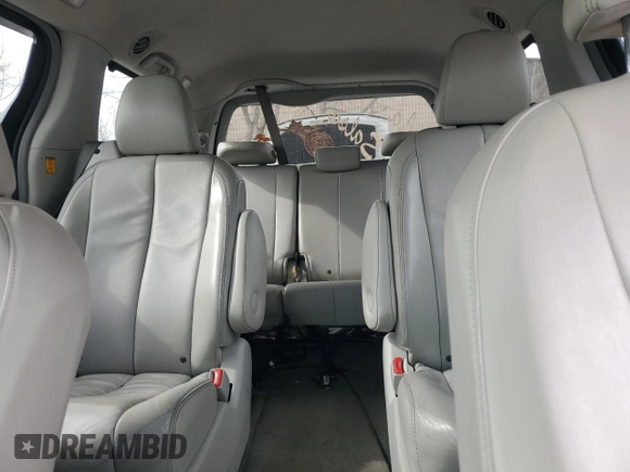 2013 Toyota Sienna XLE with VIN 5TDDK3DC4DS049917, listed as a Copart auction lot 49036775 with 283,608 mi miles and Clean Title. Bid and sale history available at DreamBid. Image 10.