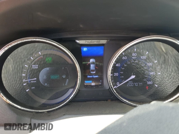 2012 Hyundai Sonata Hybrid with VIN KMHEC4A44CA038041, listed as a Copart auction lot 59034795 with 200,707 mi miles and Clean title. Bid and sale history available at DreamBid. Image 9.