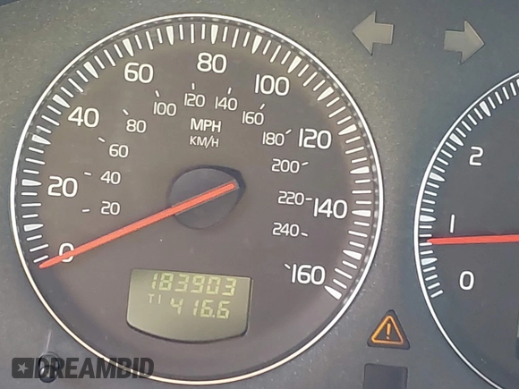 2005 Volvo XC70 with VIN YV1SZ592951189730, listed as a IAAI auction lot 42077516 with 183,903 mi miles and . Bid and sale history available at DreamBid. Image 7.