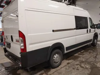 2022 Ram ProMaster Cargo with VIN 3C6MRVJG5NE120608, listed as a IAAI auction lot 41583783 with 17,630 mi miles and . Bid and sale history available at DreamBid. Image 4.