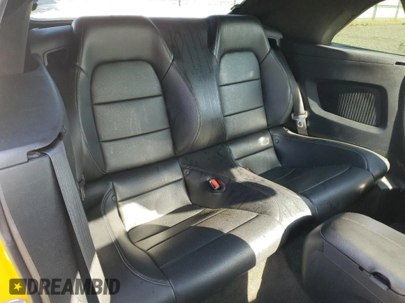 2015 Ford Mustang EcoBoost Premium with VIN 1FATP8UH0F5409589, listed as a Copart auction lot 63859335 with 124,973 mi miles and Salvage title. Bid and sale history available at DreamBid. Image 10.