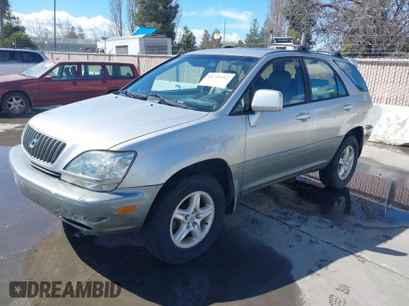 2000 Lexus RX 300 with VIN JT6HF10U9Y0113765, listed as a IAAI auction lot 41749762 with 231,271 mi miles and . Bid and sale history available at DreamBid. Image 2.