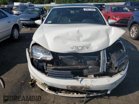 2015 Volkswagen Eos Komfort with VIN WVWBW8AH8FV002701, listed as a Copart auction lot 68676484 with 11,646 mi miles and Salvage Title. Bid and sale history available at DreamBid. Image 5.