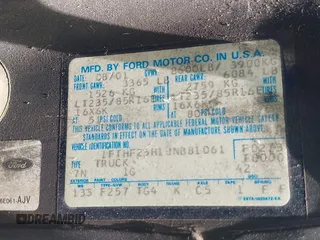1988 Ford F-250 с VIN 1FTHF25H1JNB81061, выставлен на аукционе IAAI как лот 42351176 с пробегом 1 400 миль миль и . История ставок и продаж доступна на DreamBid. Изображение 9.