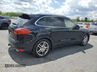 2013 Porsche Cayenne S Hybrid с VIN WP1AE2A2XDLA15786, выставлен на аукционе Copart как лот 56371085 с пробегом 96 322 миль миль и Чистый • Clean title. История ставок и продаж доступна на DreamBid. Изображение 3.