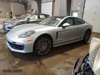 2019 Porsche Panamera S with VIN WP0AB2A74KL128149, listed as a Copart auction lot 76755034 with 38,874 mi miles and Salvage Title. Bid and sale history available at carsss.com. Image 1.