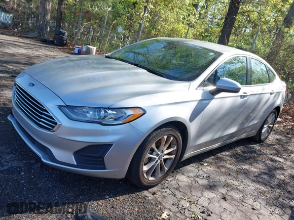 2019 Ford Fusion SE with VIN 3FA6P0HD0KR192915, listed as a IAAI auction lot 41980996 with 128,336 mi miles. Bid and sale history available at carsss.com. Image 2.