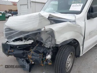 2017 Nissan NV Cargo SV z VIN 1N6BF0LY7HN808530, wystawiony jako IAAI lot #41222479 z przebiegiem 178 092 mil mil oraz . Historia ofert i sprzedaży dostępna na DreamBid. Obrazek 6.