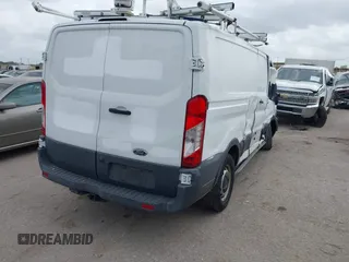 2016 Ford Transit Cargo z VIN 1FTYR1ZM5GKA09697, wystawiony jako IAAI lot #41929098 z przebiegiem 98 790 mil mil oraz . Historia ofert i sprzedaży dostępna na DreamBid. Obrazek 4.