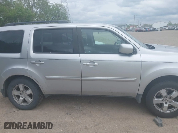 2011 Honda Pilot EX-L z VIN 5FNYF4H52BB011580, wystawiony jako IAAI lot #42159860 z przebiegiem 201 165 mil mil oraz . Historia ofert i sprzedaży dostępna na DreamBid. Obrazek 13.