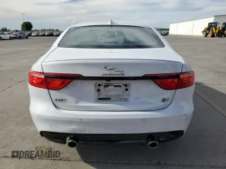 2016 Jaguar XF S z VIN SAJBG4BV9GCY04554, wystawiony jako Copart lot #57084055 z przebiegiem 156 135 mil mil oraz Szkoda całkowita • Salvage title. Historia ofert i sprzedaży dostępna na DreamBid. Obrazek 6.