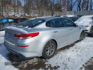 2019 Kia Optima LX z VIN 5XXGT4L3XKG294513, wystawiony jako IAAI lot #41345191 z przebiegiem 101 345 mil mil oraz . Historia ofert i sprzedaży dostępna na DreamBid. Obrazek 4.