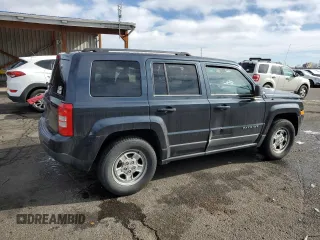 2014 Jeep Patriot Altitude with VIN 1C4NJPBA7ED601214, listed as a Copart auction lot 51414805 with 170,967 mi miles and Clean Title. Bid and sale history available at DreamBid. Image 3.