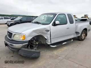 2002 Ford F-150 XL z VIN 1FTRX07W72KB81327, wystawiony jako Copart lot #59488305 z przebiegiem 102 848 mil mil oraz Szkoda całkowita • Salvage title. Historia ofert i sprzedaży dostępna na DreamBid. Obrazek 1.