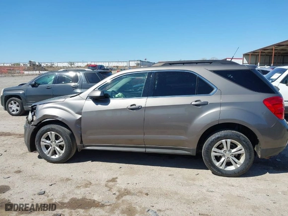 2011 Chevrolet Equinox LT w/1LT with VIN 2CNALDEC7B6453558, listed as a IAAI auction lot 41839850 with 125,885 mi miles. Bid and sale history available at carsss.com. Image 14.