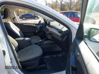 2021 Ford Escape SE Hybrid z VIN 1FMCU0BZ7MUA24481, wystawiony jako IAAI lot #41877750 z przebiegiem 88 656 mil mil oraz . Historia ofert i sprzedaży dostępna na DreamBid. Obrazek 5.