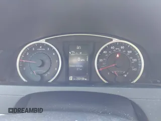 2015 Toyota Camry XLE with VIN 4T1BF1FK1FU055477, listed as a IAAI auction lot 42078518 with 233,159 mi miles and . Bid and sale history available at DreamBid. Image 7.