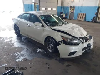 2016 Nissan Altima SR with VIN 1N4AL3AP1GC174425, listed as a IAAI auction lot 41177401 with 173,374 mi miles and . Bid and sale history available at DreamBid. Image 1.