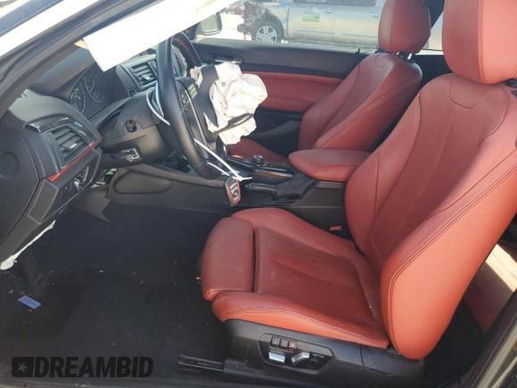 2016 BMW 2 Series 228i xDrive z VIN WBA1G9C51GV598945, wystawiony jako Copart lot #47465645 z przebiegiem 86 900 mil mil oraz Szkoda całkowita • Salvage title. Historia ofert i sprzedaży dostępna na DreamBid. Obrazek 7.