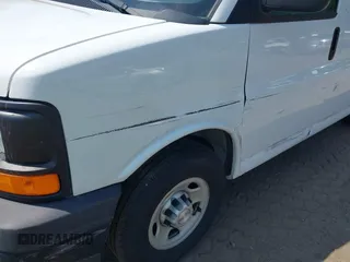 2017 Chevrolet Express Cargo Van with VIN 1GCWGAFF2H1133906, listed as a IAAI auction lot 42037388 with 218,601 mi miles. Bid and sale history available at carsss.com. Image 6.