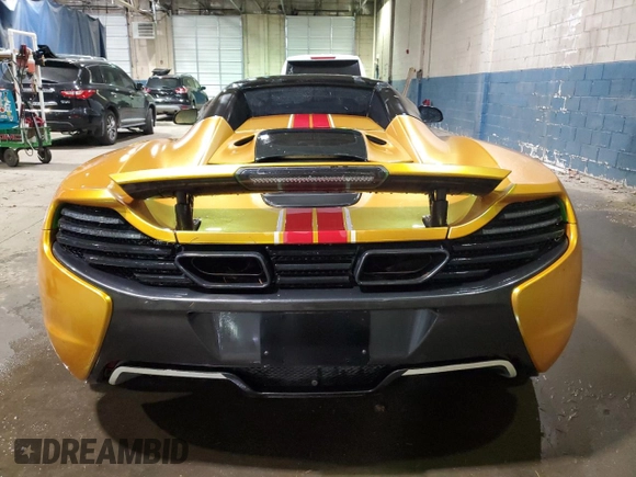 2015 McLaren 650S z VIN SBM11FAA0FW004199, wystawiony jako Copart lot #83836504 z przebiegiem 65 073 mil mil oraz Szkody całkowita. Historia ofert i sprzedaży dostępna na DreamBid. Obrazek 6.
