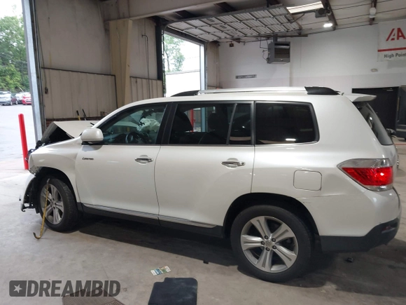2013 Toyota Highlander Limited with VIN 5TDDK3EH9DS259911, listed as a IAAI auction lot 42350627 with 195,450 mi miles and . Bid and sale history available at DreamBid. Image 14.