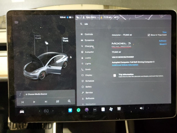 2020 Tesla Model 3 Performance z VIN 5YJ3E1EC8LF640891, wystawiony jako Copart lot #52377615 z przebiegiem 77 343 mil mil oraz Szkoda całkowita • Salvage title. Historia ofert i sprzedaży dostępna na DreamBid. Obrazek 9.