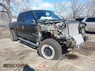 2006 Ford Super Duty F-250 XL with VIN 1FTSW21P76EA63915, listed as a IAAI auction lot 41525154 with 68,147 mi miles. Bid and sale history available at carsss.com. Image 1.