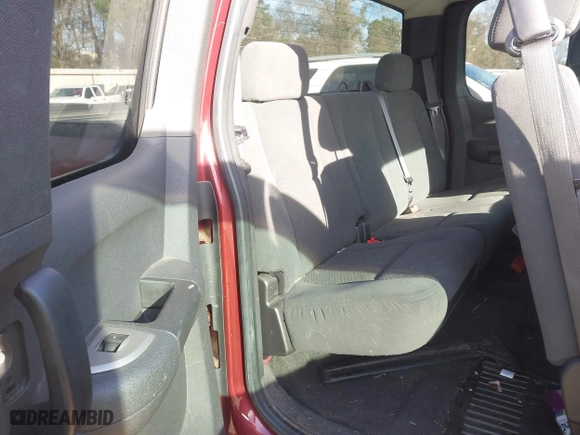 2008 Chevrolet Silverado 1500 LT w/1LT with VIN 1GCEC19J68Z100996, listed as a IAAI auction lot 41704750 with 127,463 mi miles. Bid and sale history available at carsss.com. Image 8.