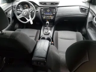2020 Nissan Rogue S with VIN JN8AT2MV9LW144682, listed as a Copart auction lot 51470355 with 38,956 mi miles and Salvage Title. Bid and sale history available at carsss.com. Image 8.