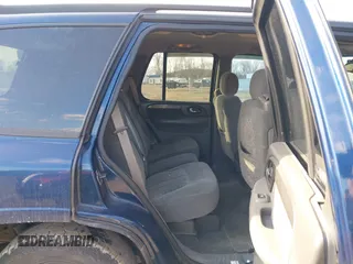 2002 GMC Envoy SLT с VIN 1GKDT13S922464265, выставлен на аукционе IAAI как лот 41703975 с пробегом 173 495 миль миль и . История ставок и продаж доступна на DreamBid. Изображение 8.