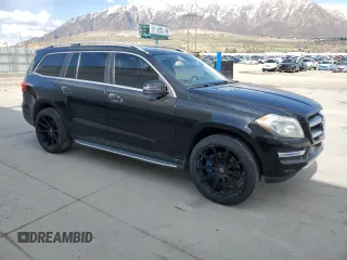 2013 Mercedes-Benz GL 450 z VIN 4JGDF7CE0DA251791, wystawiony jako Copart lot #51180575 z przebiegiem 175 989 mil mil oraz Szkoda całkowita • Salvage title. Historia ofert i sprzedaży dostępna na DreamBid. Obrazek 4.